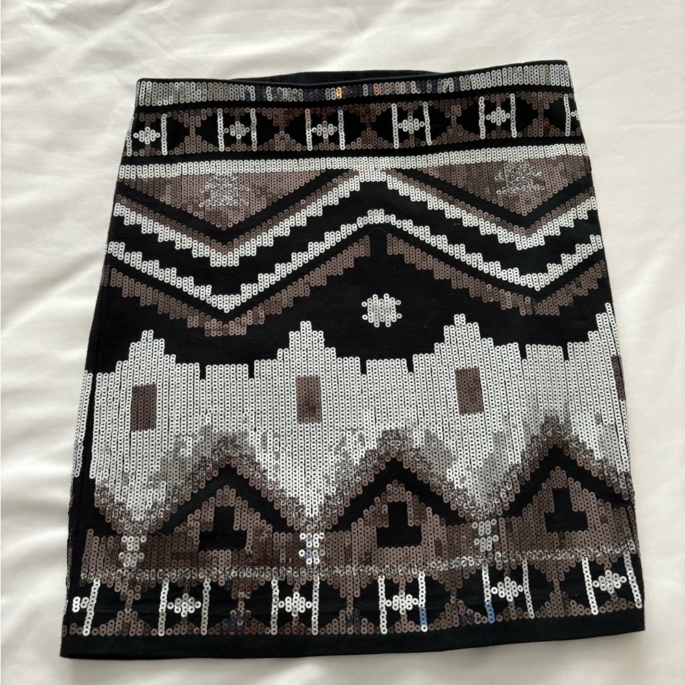 Black and white sequin skirt.
